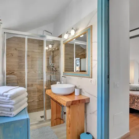 La Casita Di Moni Luxury * 플라야데라스아메리카스