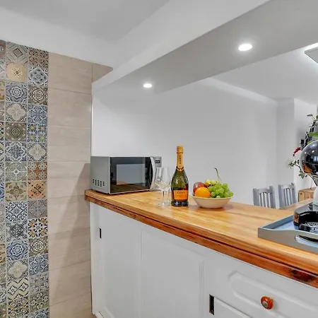 아파트 La Casita Di Moni Luxury